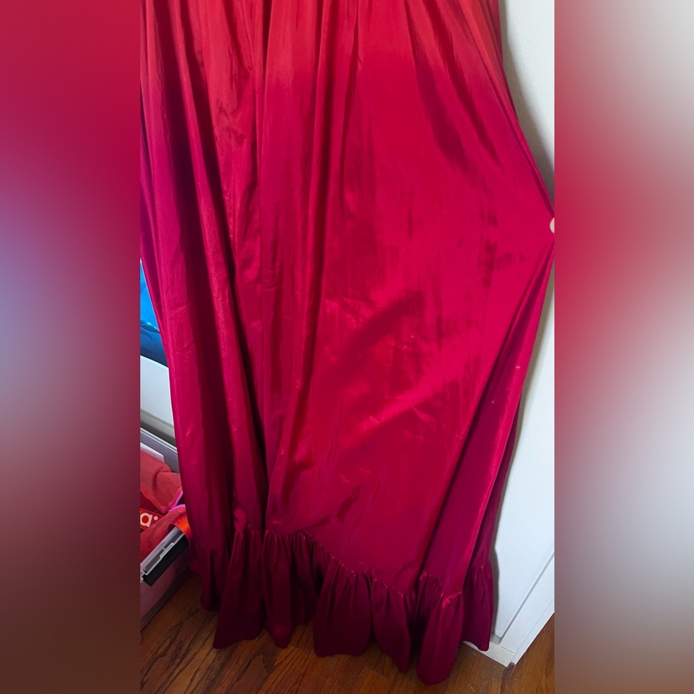 Mac Duggal red solid colored one shoulder formal gown size 12 • black tie dress - Picture 12 of 12